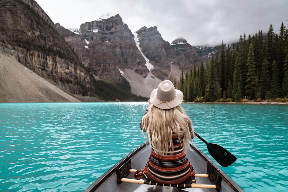 canoeing Moraine Lake Banff