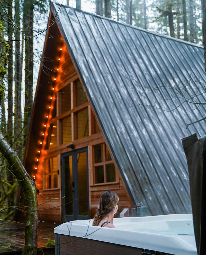 Tye Haus Airbnb A-frame cabin Stevens Pass