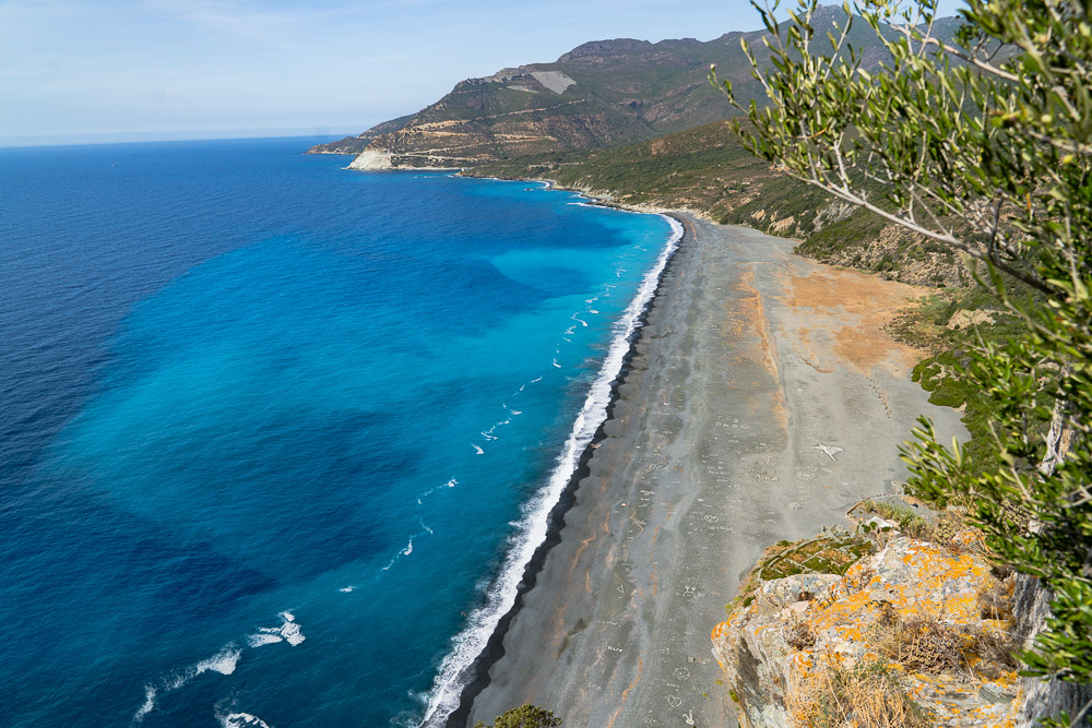 Plage de Nonza black sand beach